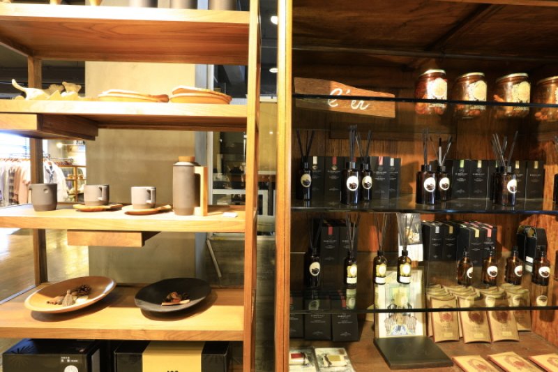 Series Corner Itaewon Branch (시리즈코너 이태원점) (12/14)