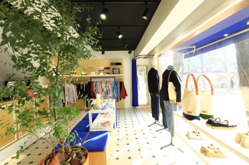 Saint James Boutique Samcheong (세인트제임스 삼청점) (14/24)