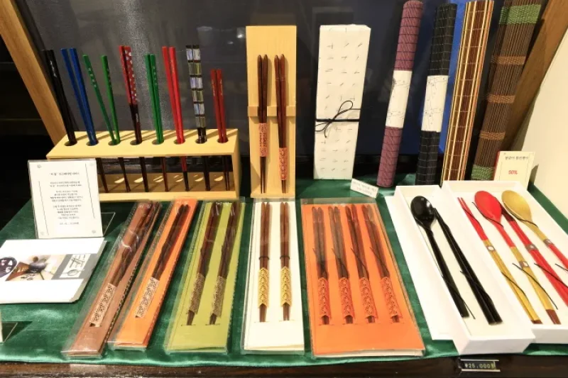 Jeo Jip (Chopsticks House / 저집) (15/29)