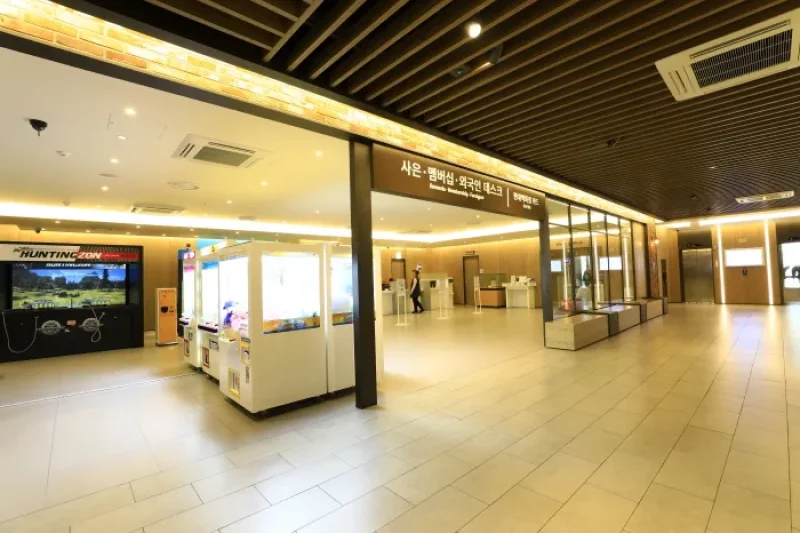 Hyundai City Outlet Dongdaemun Branch (현대시티아울렛 동대문점) (9/16)