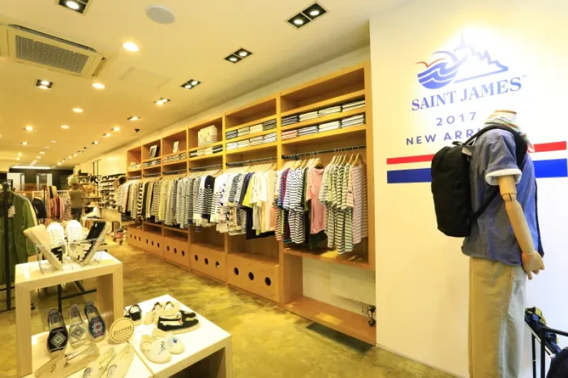 Platform Place Myeong-dong Branch (플랫폼 플레이스(명동점)) (4/15)