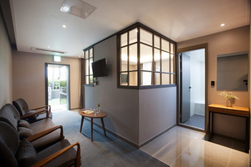 GNB Hotel (지엔비호텔(GNB호텔))[한국관광품질인증제/ Korea Quality] (36/37)