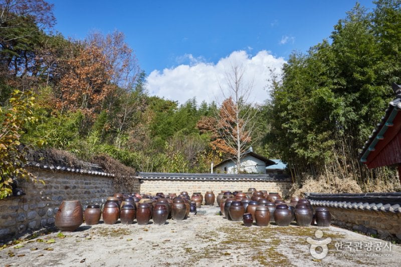 The Head House of Jeong On (정온선생종택)[한국관광품질인증/Korea Quality] (22/34)