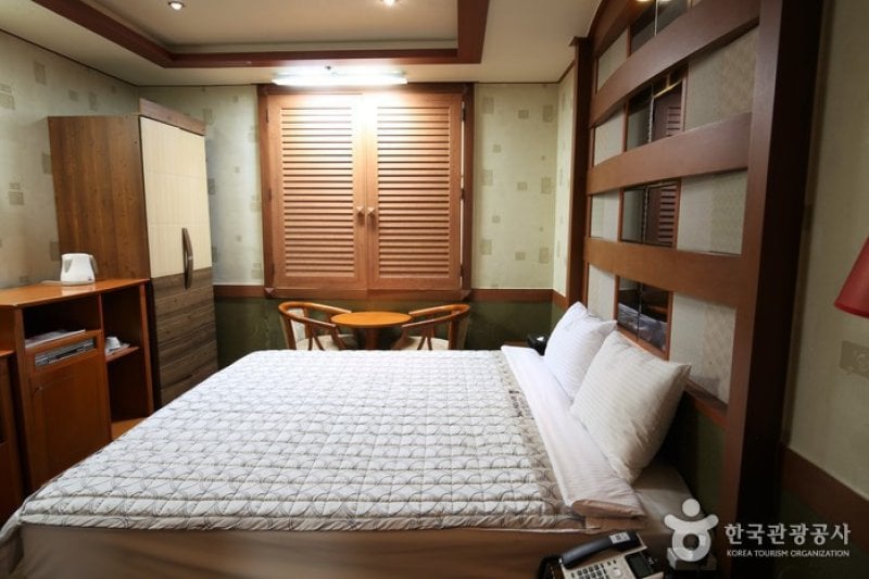 Business Hotel Renaissance (비즈니스 호텔 르네상스 호텔)[한국관광품질인증/Korea Quality] (3/34)