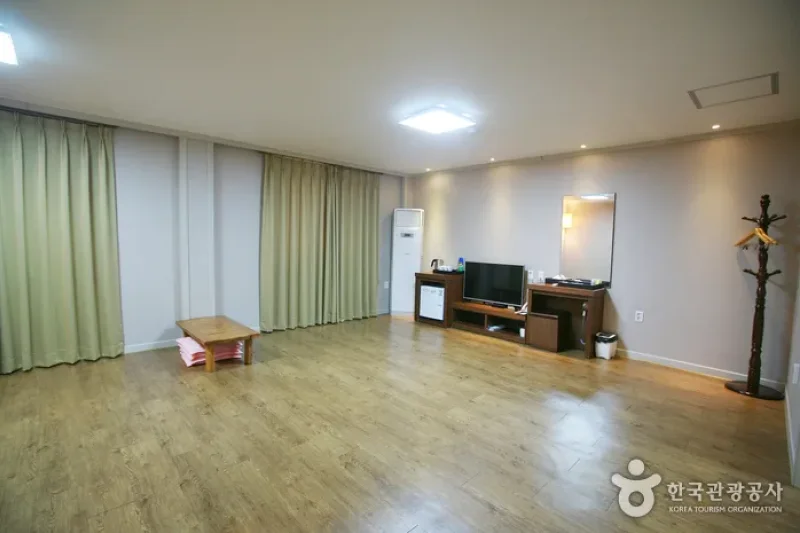 Jeonju Yihua Hotel (전주 이화호텔)[한국관광품질인증제/ Korea Quality] (15/15)