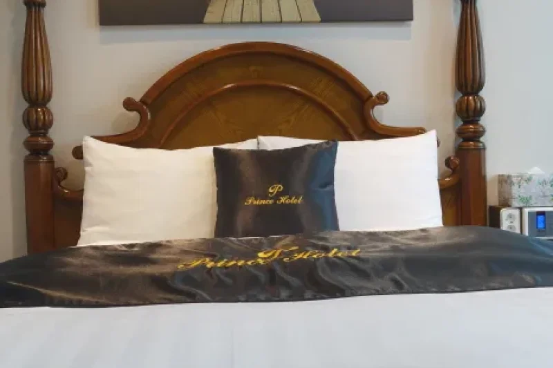 Prince Hotel  (22/49)
