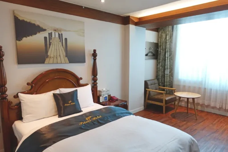 Prince Hotel  (23/49)