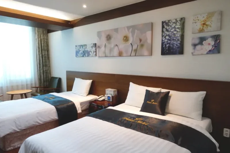 Prince Hotel  (27/49)