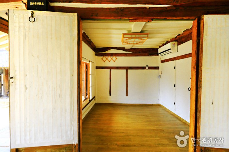 Pyochungjae Korean Culture Experience Hall (표충재 전통체험관)[한국관광품질인증/Korea Quality] (6/13)