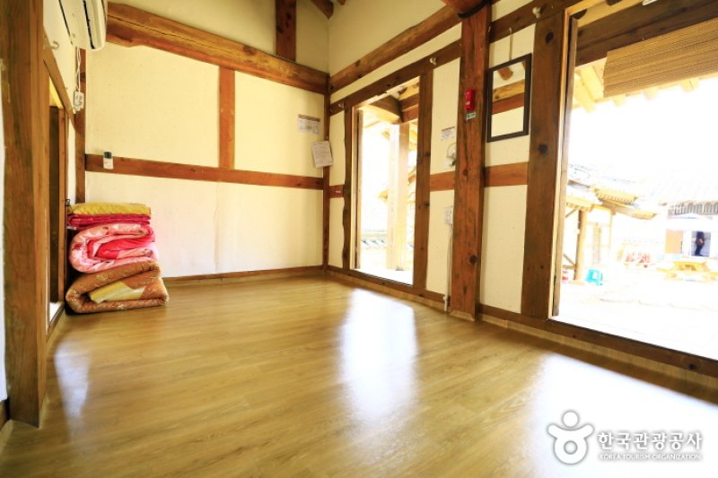 Pyochungjae Korean Culture Experience Hall (표충재 전통체험관)[한국관광품질인증/Korea Quality] (13/13)