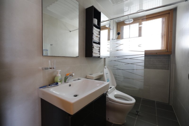 Hanchaedang Hanok Stay Center (한채당 체험한옥관) [한국관광품질인증/Korea Quality] (4/17)