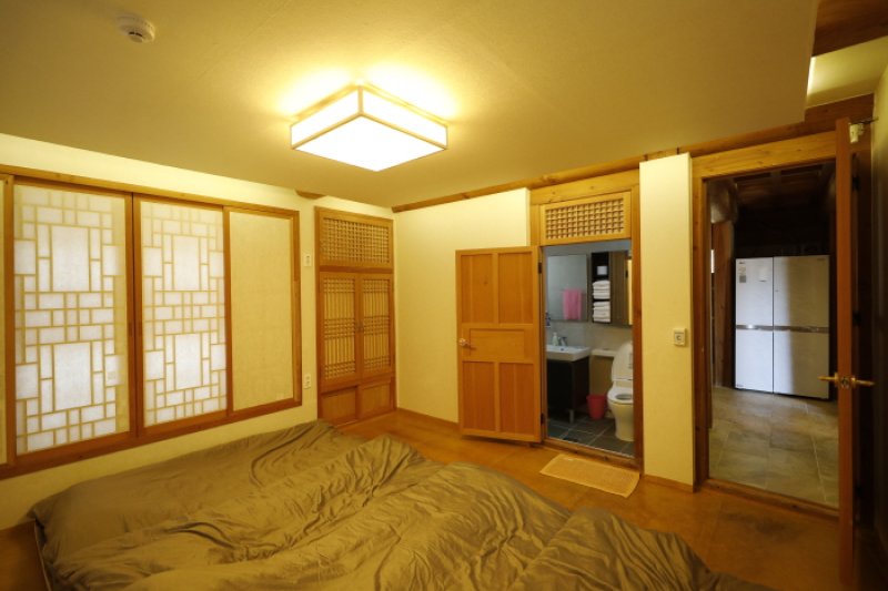 Hanchaedang Hanok Stay Center (한채당 체험한옥관) [한국관광품질인증/Korea Quality] (14/17)