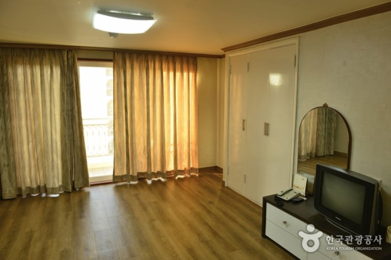 Tovice Condominium  (4/5)