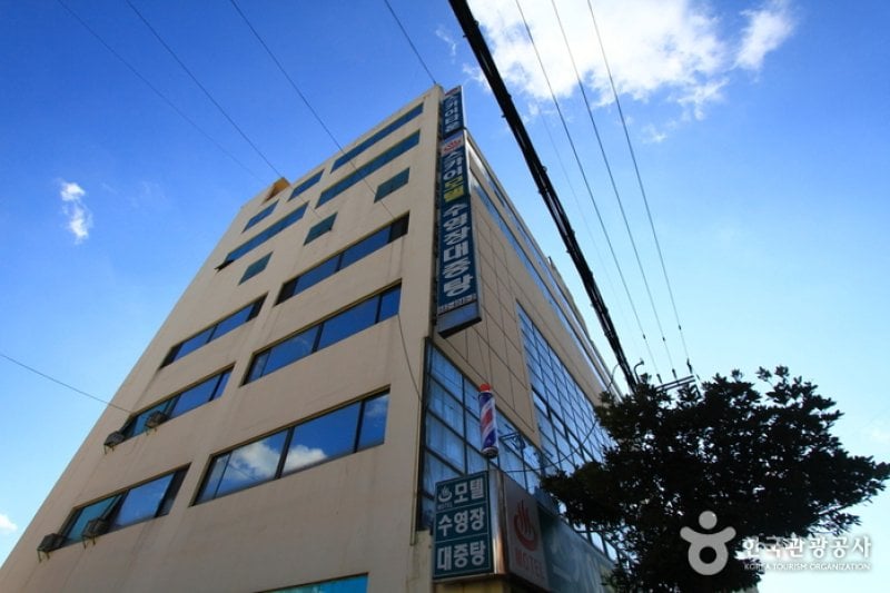 Geojedo Sky Motel (거제도 스카이모텔) (2/5)