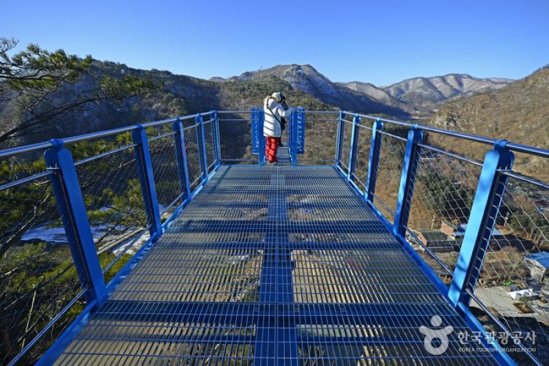 Wonju Sogeumsan Mountain Suspension Bridge  (18/23)