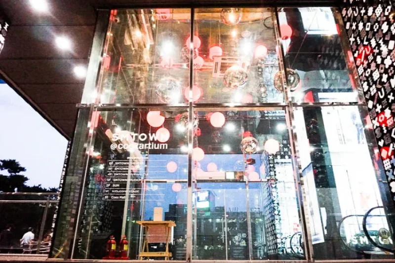 SM town (5/5)