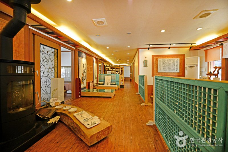 Paroho Hanok Pension (파로호한옥펜션) [한국관광품질인증제/ Korea Quality] (7/32)