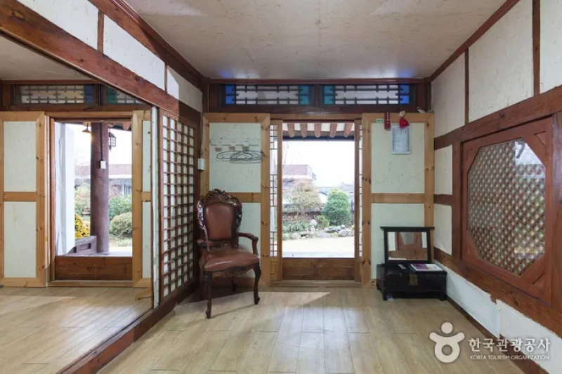 Mopyeongheon House (모평헌)[한국관광품질인증제/ Korea Quality]