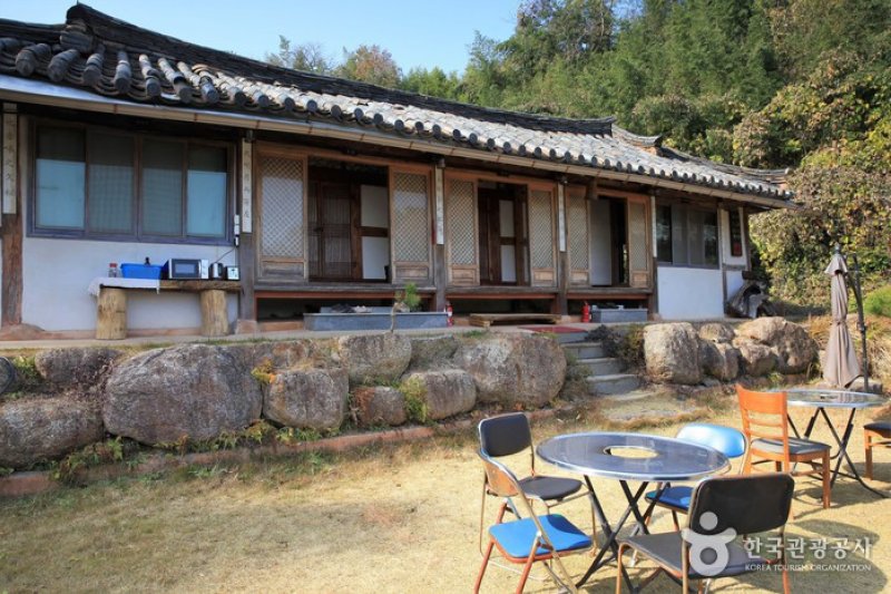 Suncheonman Bay Haeryongseong Fortress Gotaek (Old House) (순천만해룡성고택)[한국관광품질인증/Korea Quality] (16/41)