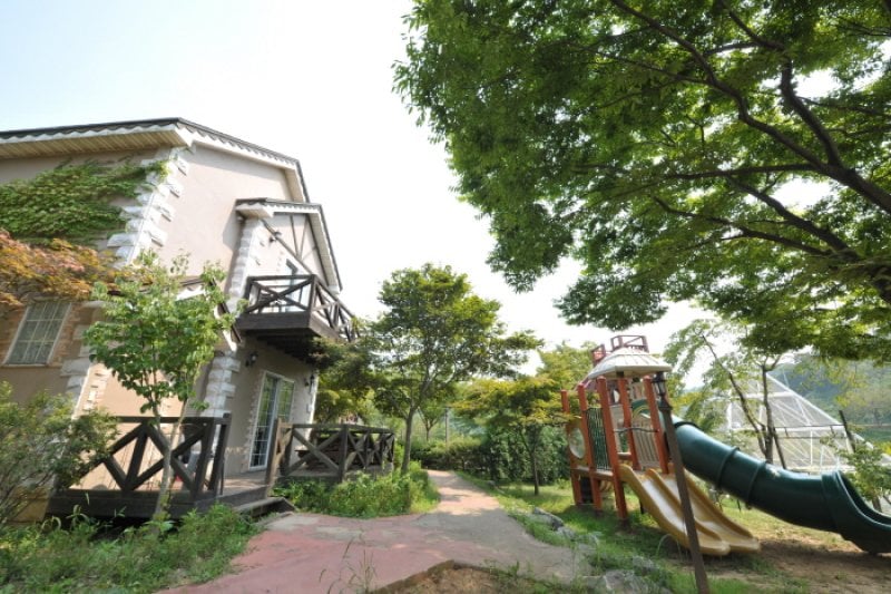 Underwind Tourist Farm  (바람아래관광농원) [한국관광품질인증제/ Korea Quality] (2/31)