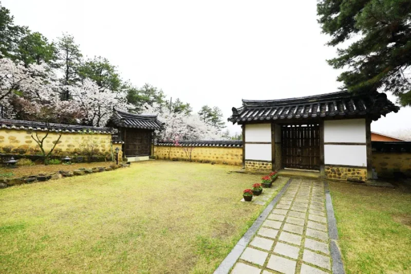 Songgang Jeongsa (송강정사) [한국관광품질인증/Korea Quality] (9/15)