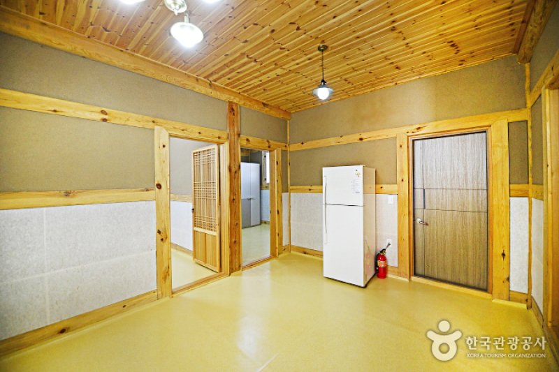 Hwacheon Hanok School (화천한옥학교)[한국관광품질인증제/ Korea Quality] (7/12)