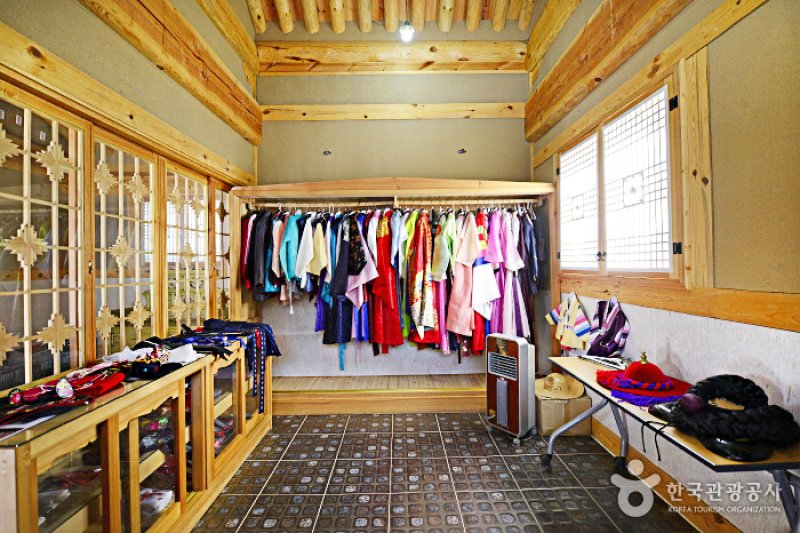 Hwacheon Hanok School (화천한옥학교)[한국관광품질인증제/ Korea Quality] (9/12)