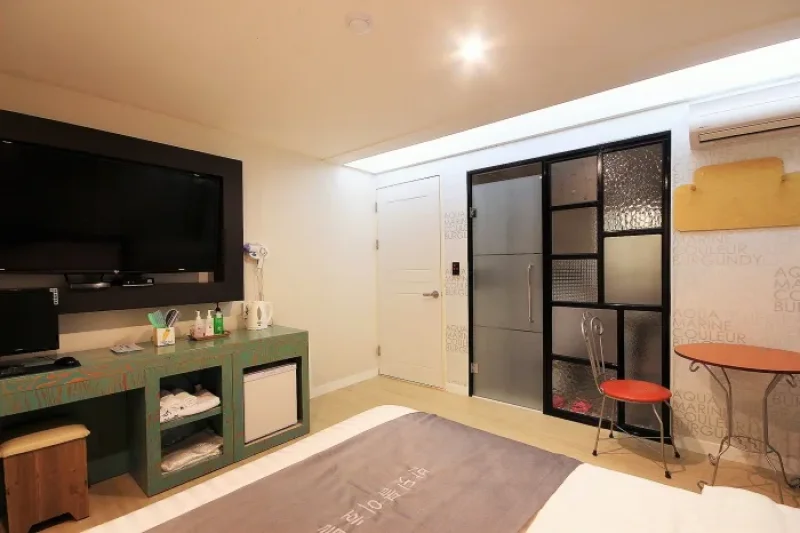Firefly Motel (반딧불이모텔) [한국관광품질인증제/ Korea Quality] (8/39)