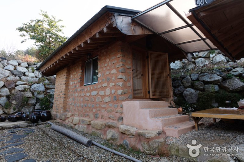 Mureungdonwon Hanok Guesthouse (Janyeonae Hanok Guesthouse) (무릉도원한옥집(자연애 한옥집))[한국관광품질인증제/ Korea Quality] (10/15)