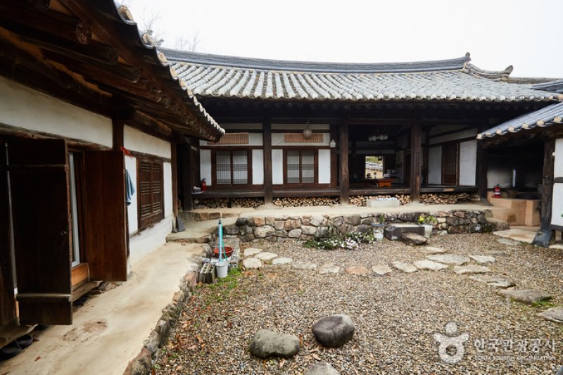 Yangsodang House (안동김씨종택 양소당)[한국관광품질인증제/ Korea Quality] (13/13)