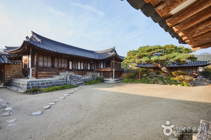 The Old House of Ildu in Hamyang (함양일두고택)[한국관광품질인증/Korea Quality] (8/11)