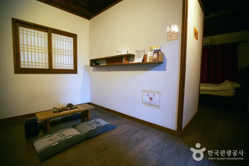 Agbae (아그배)[한국관광품질인증제/ Korea Quality] (2/11)