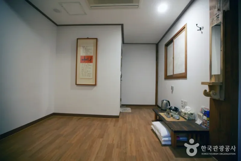 Agbae (아그배)[한국관광품질인증제/ Korea Quality] (4/11)
