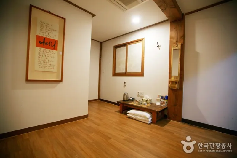Agbae (아그배)[한국관광품질인증제/ Korea Quality] (5/11)
