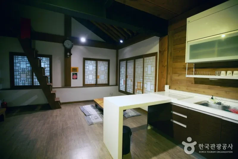 Agbae (아그배)[한국관광품질인증제/ Korea Quality] (6/11)