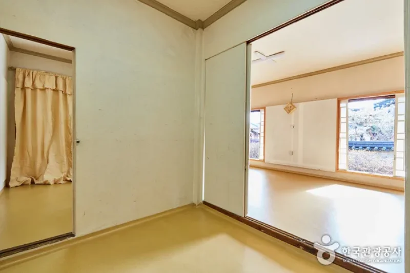The Old House of Mansan (만산고택) (21/22)