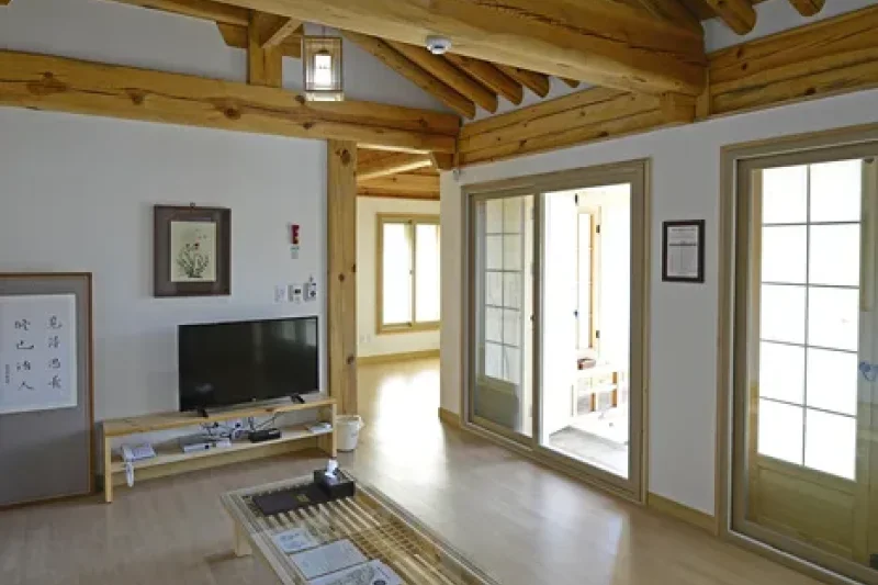Gangneung City Hall (Gangneung Ojuk Hanok Village) (강릉시청(강릉오죽한옥마을))[한국관광품질인증제/ Korea Quality] (3/13)