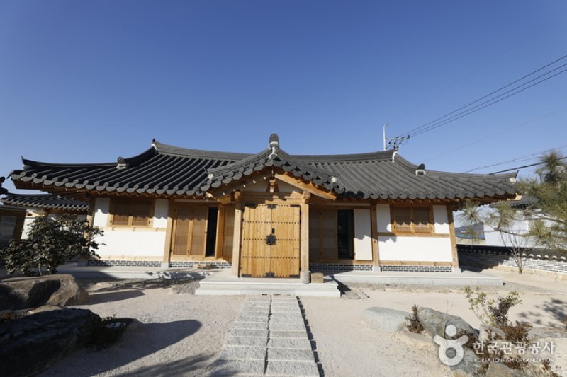 Gyeongju Hanok Ilbeonga (Gyeonju Hanok 1st) (경주 한옥 1번가)[한국관광품질인증제/ Korea Quality] (7/15)