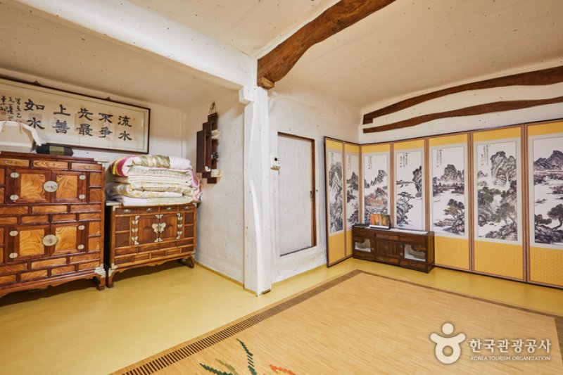 The Old House of Jeong Clan in Woomyeong-ri (Hyo-ri House) (우명리 정씨고가(효리댁))[한국관광품질인증/Korea Quality] (7/13)