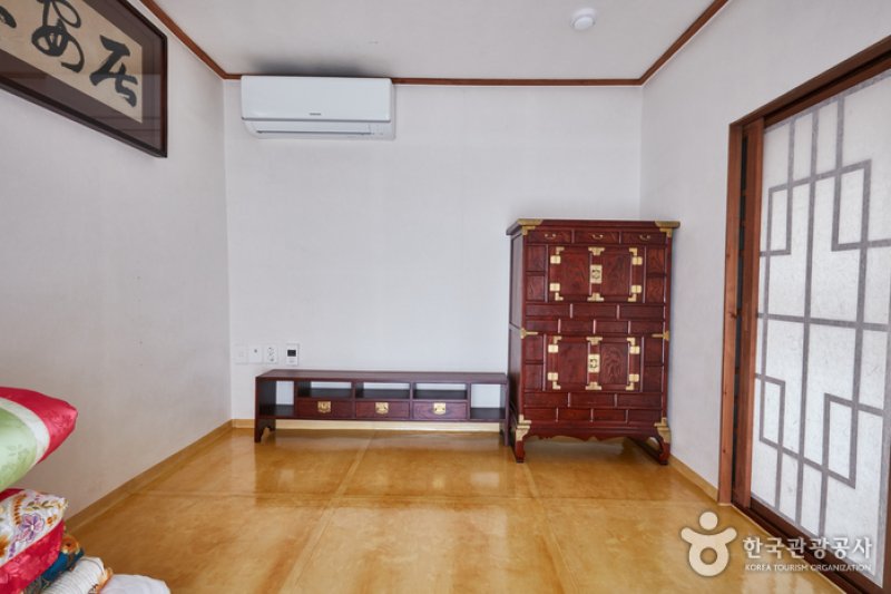 Wonhak Goga (Wonhak Old House) (원학고가) [한국관광품질인증/Korea Quality]