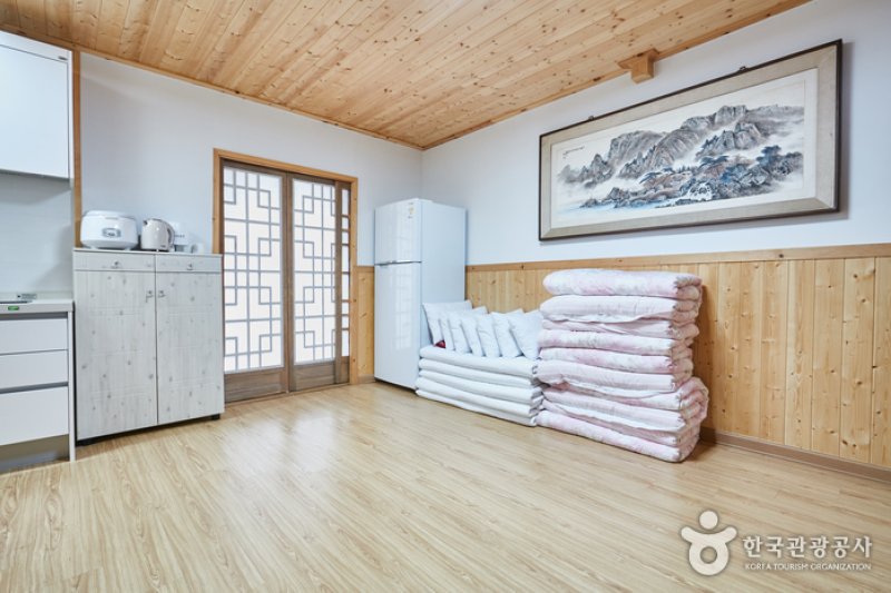 Wonhak Goga (Wonhak Old House) (원학고가) [한국관광품질인증/Korea Quality]