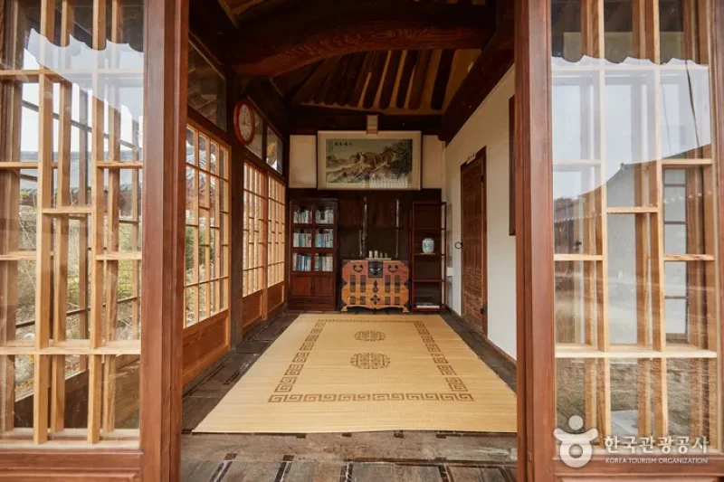 Wolgang Gotaek (The Old House of Choi Clan)(월강고택(최씨고가))[한국관광품질인증/Korea Quality] (13/14)