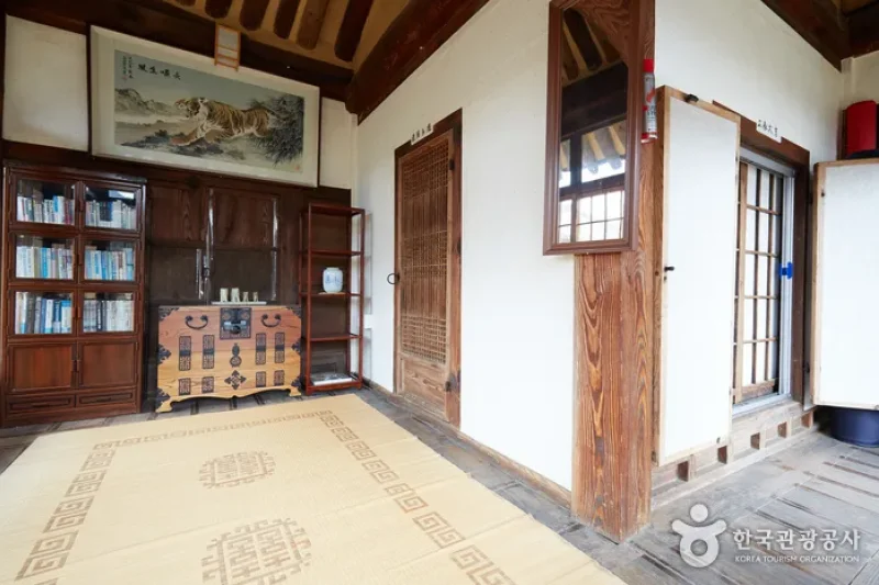 Wolgang Gotaek (The Old House of Choi Clan)(월강고택(최씨고가))[한국관광품질인증/Korea Quality] (14/14)