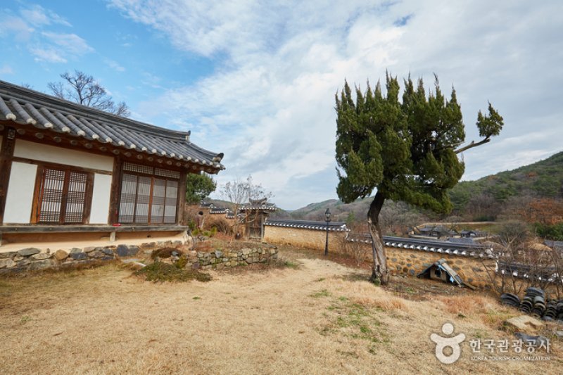 Hyangdan - Hanok Stay (향단 - 한옥스테이) (1/18)