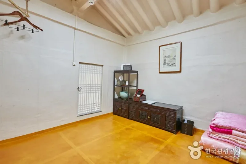 Songjeong Gotaek (The Old House of Songjeong)(송정고택)[한국관광품질인증/Korea Quality] (14/16)