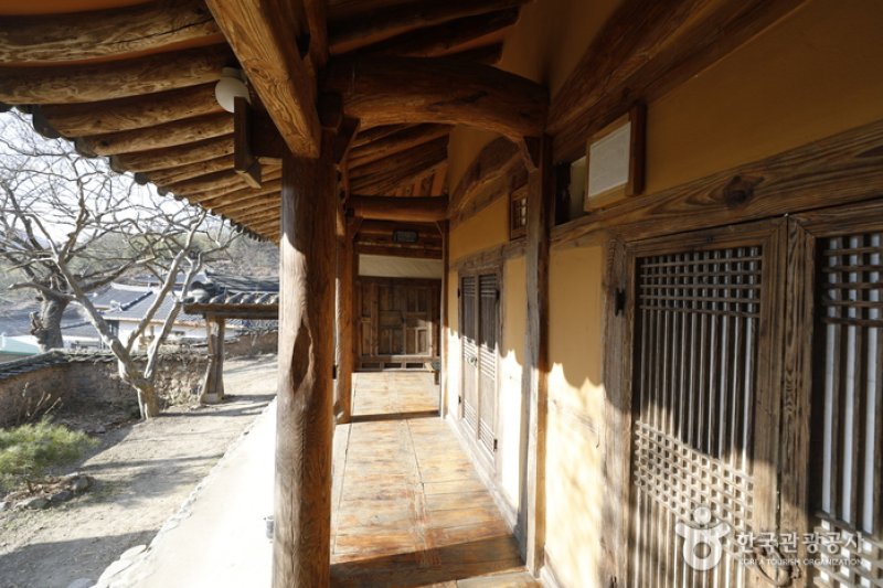 Chuwoojae House (개실마을 영농조합법인 추우재)[한국관광품질인증제/ Korea Quality] (4/12)