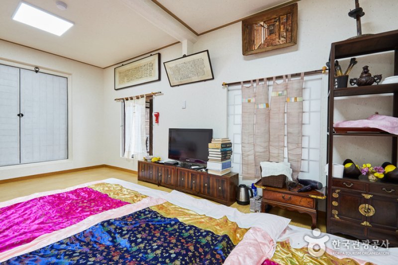 Manhoe Historic House (만회고택)[한국관광품질인증/Korea Quality] (18/18)