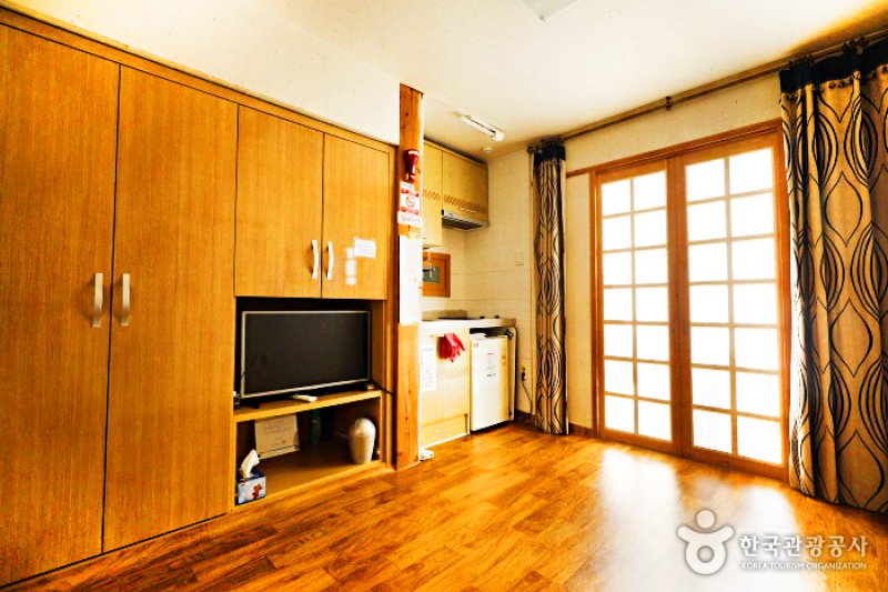 sil Village Farming Association Corporation (Hadong House) (개실마을영농조합법인 하동댁)[한국관광품질인증제/ Korea Quality] (4/10)
