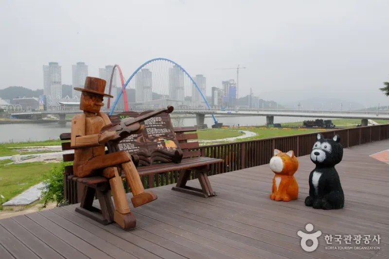 Gapcheon Stream (갑천) (2/6)