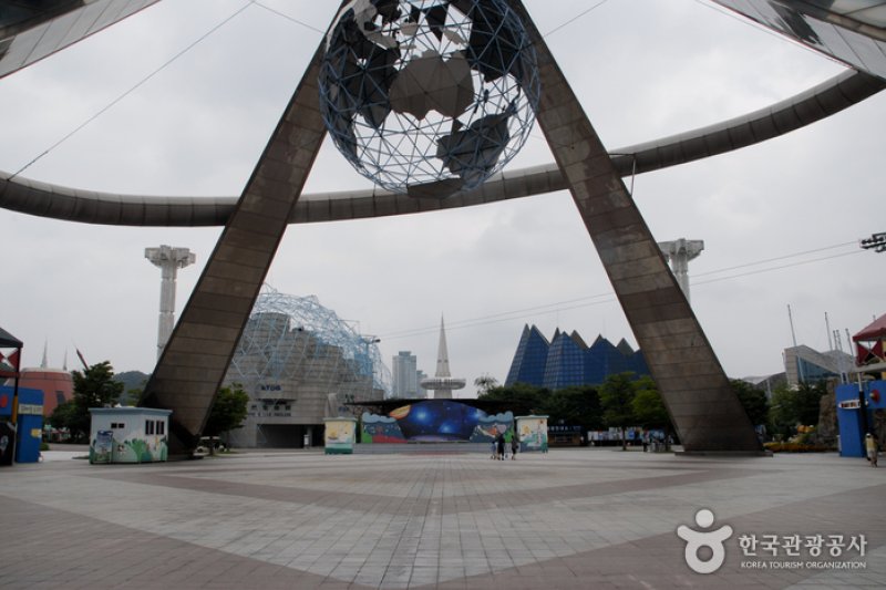 Yuseong Special Tourist Zone (유성 관광특구) (3/6)